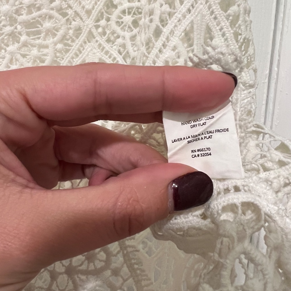 Deletta - Lace pullover Shell - Picture 5 of 5